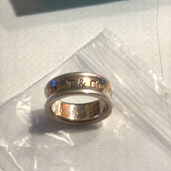 Authentic Tiffany & Co 925 size 41/2 Ring - Picture 3 of 6